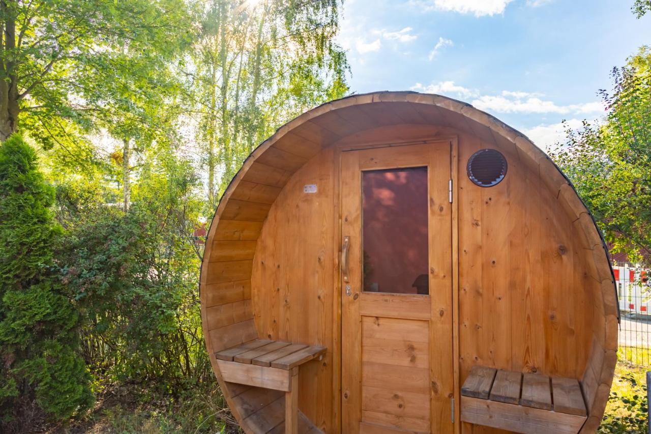 Gemutliches Tinyhouse Bungalow Mit Kamin & Sauna Am See Йоахимстал Екстериор снимка